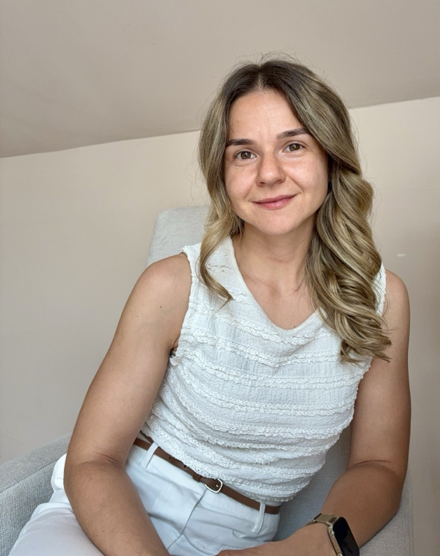 Clara Derecichei, psiholog clinician și psihoterapeut. Psihoterapie centrată pe persoană, dificultăți emoționale și relaționale, autocunoaștere și dezvoltare personală.