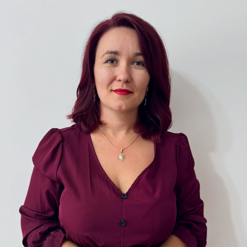 Dr. Corina Zincă, medic specialist psihiatru. Evaluare psihiatrică online, abordare empatică în anxietate, depresie și echilibru emoțional.